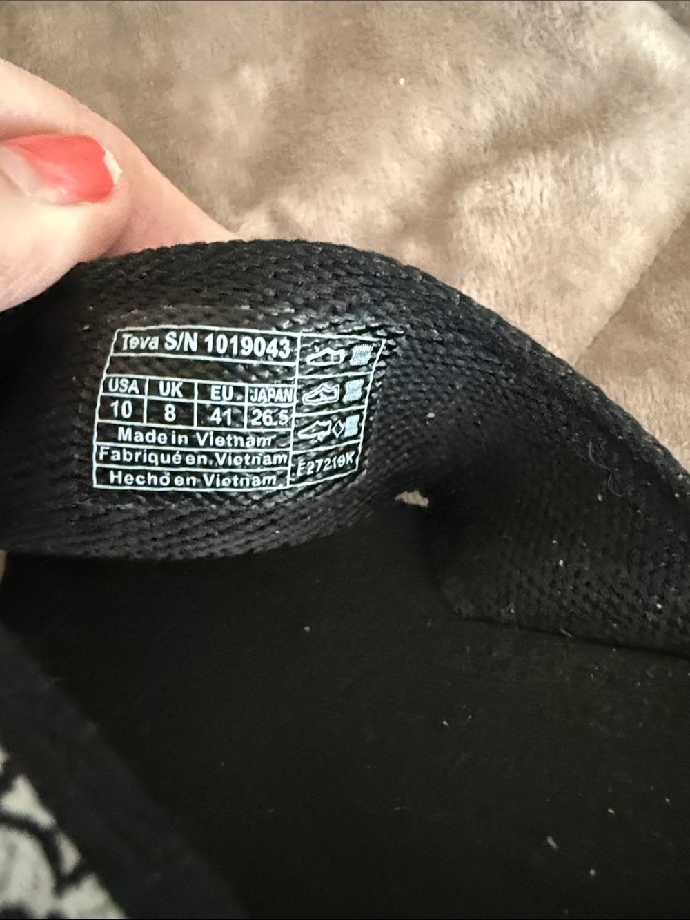 Teva Women’s Black Wedge Flip-Flop with White Paisley Straps Size 10 - Picture 6 of 7